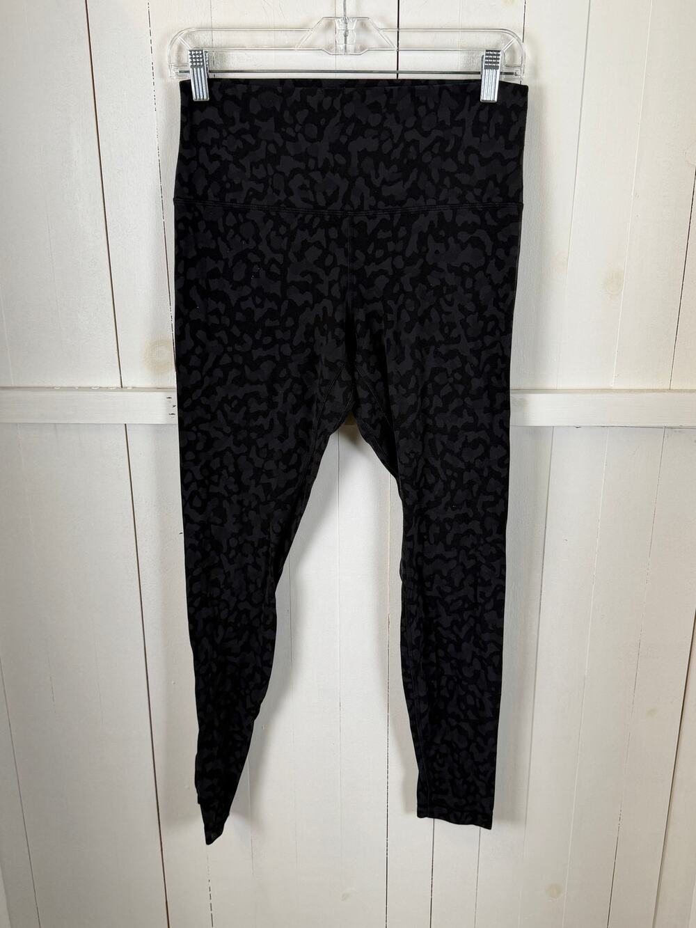 Lululemon Gray Black Nylon Ankle Leggings Size 10